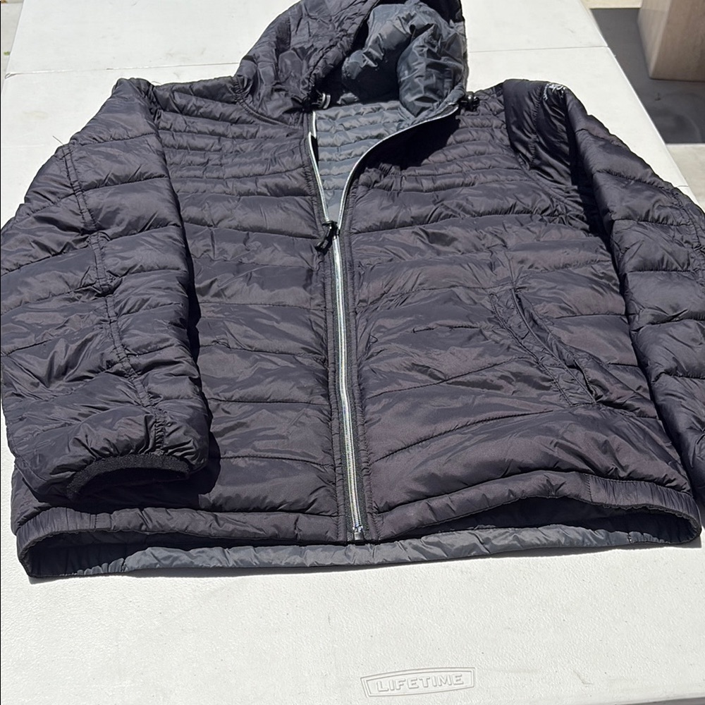 Kenneth Cole New York Black Puffer Jacket with Quilted Design